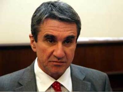 O Λοβέρδος στους κοινοβουλευτικούς συντάκτες