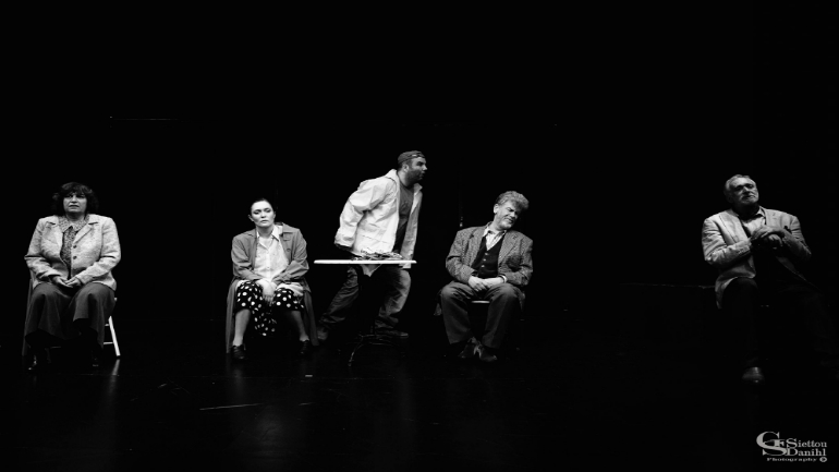 «Home» στο θέατρο Victoria «Home» στο θέατρο Victoria