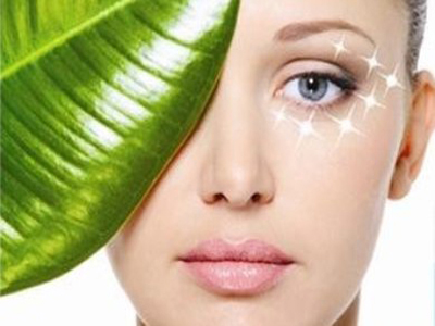 Κουρασμένα μάτια: Η λύση είναι στο γάλα