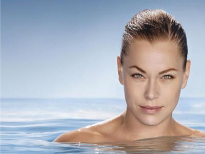 Mesolifting προσώπου με υαλουρονικό οξύ