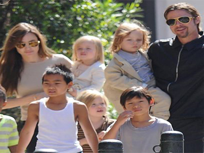 Ταξιδάκι για να γιορτάσουν τον αρραβώνα τους