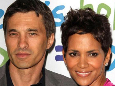 «Κατά λάθος» τον αρραβωνιάστηκε