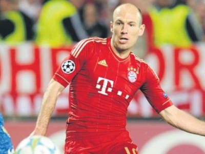 Ρόμπεν: «Δεν ανανεώνω ακόμα»