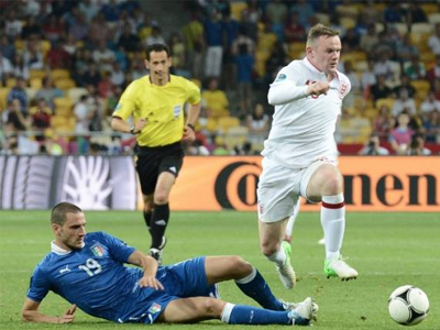 Μπονούτσι: «Δεν διευκόλυναν επιθετικά τον Ρούνεϊ»