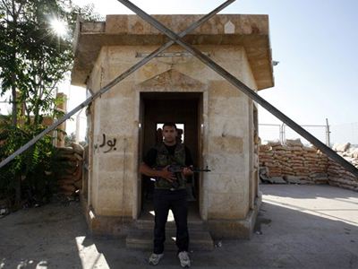 Νέα επίθεση Σύρων ανταρτών σε φυλάκιο του ανατολικού Λιβάνου