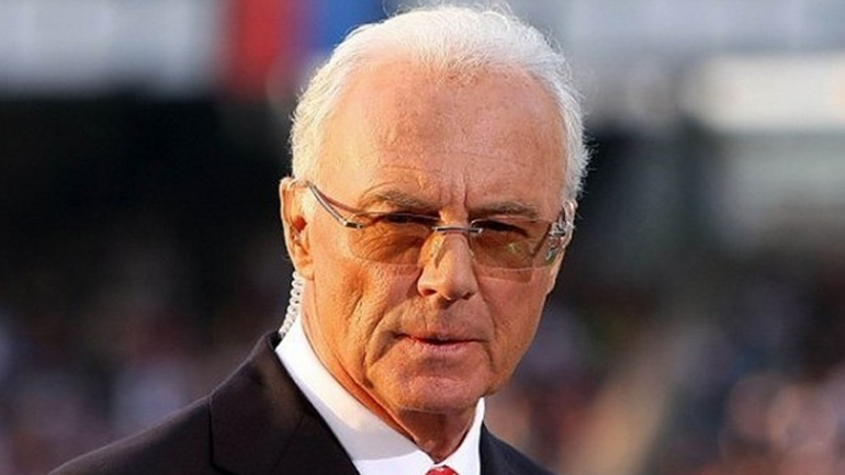 Μπεκενμπάουερ: «Αχρείαστος ο Βιδάλ για την Μπάγερν»