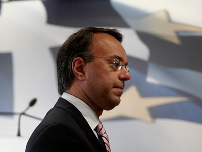 Πέφτουν κεφάλια στη διοίκηση της ΕΑΒ Πέφτουν κεφάλια στη διοίκηση της ΕΑΒ