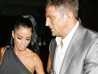 Έξαλλη η Jordan με τον Alex Reid