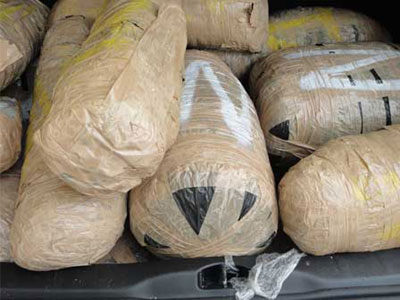 Ιωάννινα: Βρήκαν 106 κιλά χασίς κρυμμένα σε θάμνους