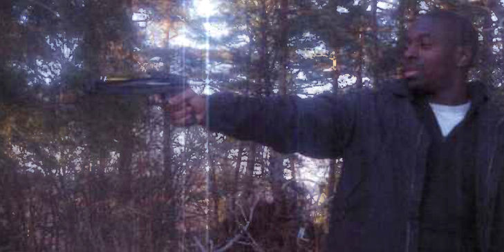 Το ζεύγος Κουλιμπαλί-Μπουμεντιέν εκπαιδεύεται με όπλα