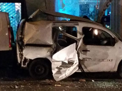 Εκρήξεις δύο αυτοκινήτων νότια του Παρισιού