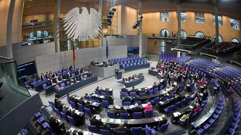 Την Παρασκευή θα μπορούσε να συγκληθεί η Μπούντεσταγκ