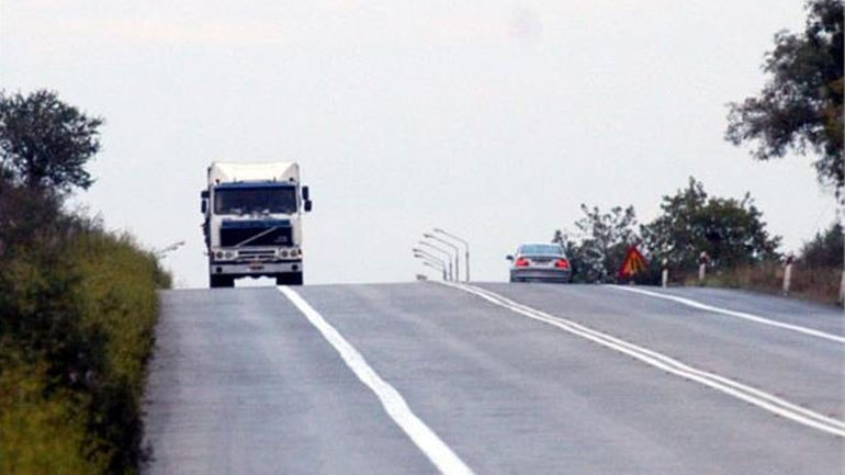 «Αστυνομικοί» λήστεψαν οδηγό φορτηγού στον Ασπρόπυργο