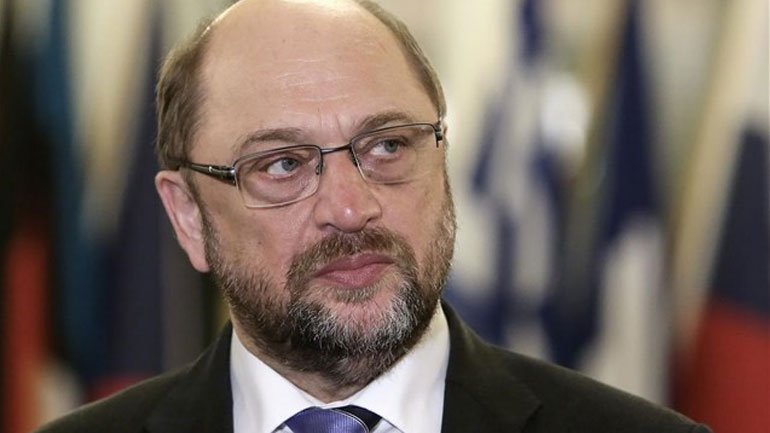 Σουλτς:  Στην κόψη του ξυραφιού οι διαπραγματεύσεις