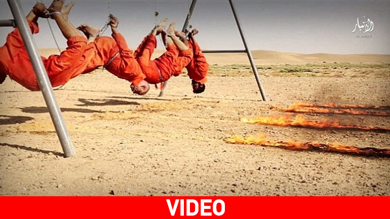 Βίντεο-σοκ με την εκτέλεση των τεσσάρων Σιιτών από το Ισλαμικό Χαλιφάτο