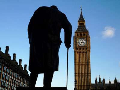 Βρετανία: Το 45% των πολιτών είναι υπέρ της παραμονής της χώρας στην ΕΕ