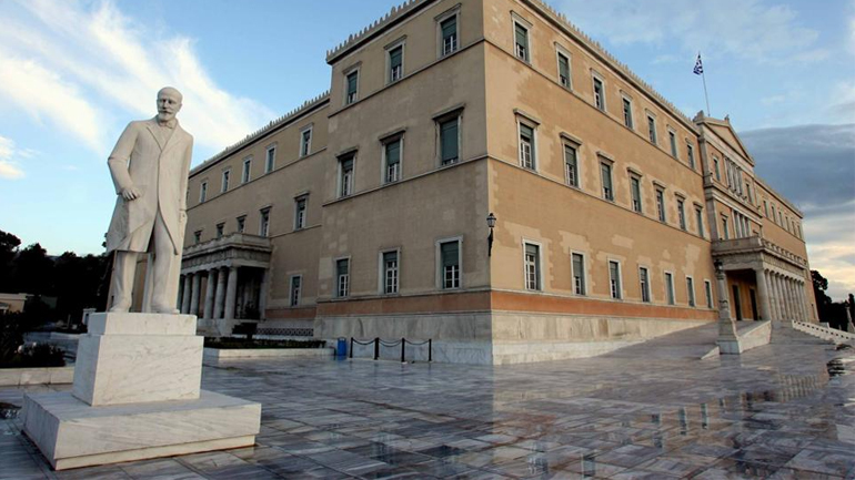 Καμπανάκι από το Γραφείο Προϋπολογισμού: Κίνδυνος επιστροφής σε υφεσιακή τροχιά