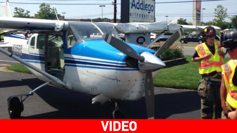 ΗΠΑ: Αναγκαστική προσγείωση αεροσκάφους σε αυτοκινητόδρομο