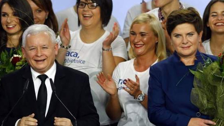 Πολωνία: Η συντηρητική Δεξιά εξασφάλισε και τυπικά την αυτοδυναμία