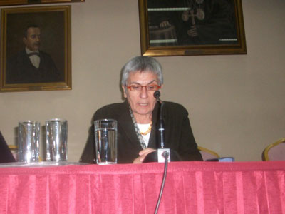 Ελληνίδα ιστορικός παρασημοφορήθηκε από τον Γκιούλ