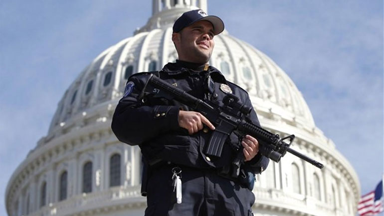 ΗΠΑ: Αναστάτωση λόγω αυτοκτονίας στο Καπιτώλιο