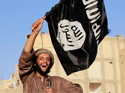 Συρία: Καμικάζι αυτοκτονίας ανατίναξε δεξαμενή σε αεροπορική βάση