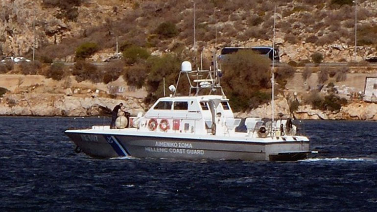 Μεγάλη κινητοποίηση για ακυβέρνητο σκάφος στην Κέρκυρα