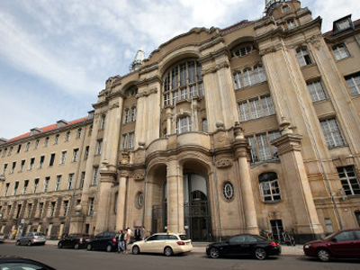 Δικάζεται ο άνδρας που έκοψε κομμάτια και έφαγε το κεφάλι του εραστή του