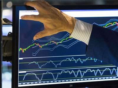 Σε νέα ιστορικά υψηλά αναρριχήθηκαν οι αμερικανικοί δείκτες