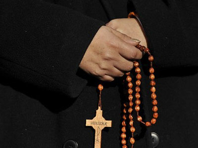 Ισπανία: Συνελήφθησαν τρεις καθολικοί ιερείς για βιασμούς ανηλίκων