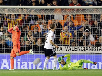 Νίκη-θρίλερ της Μπαρτσελόνα στο «Μεστάγια» Νίκη-θρίλερ της Μπαρτσελόνα στο «Μεστάγια»