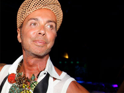 Γαβαλάς: Ποιος άνδρας δεν έχει βάλει τα τακούνια της γυναίκας του;