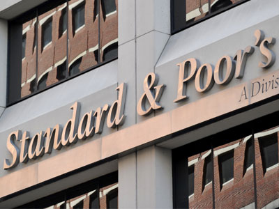 S&P: Αναμένεται αναβάθμιση της Ελλάδας την Παρασκευή