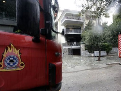 Πυρκαγιά σε υπαίθριο χώρο στη Γλυφάδα