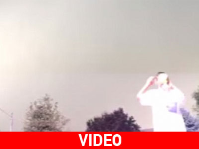 Κατέγραψε τη στιγμή που κεραυνός «χτύπησε» τη μητέρα της