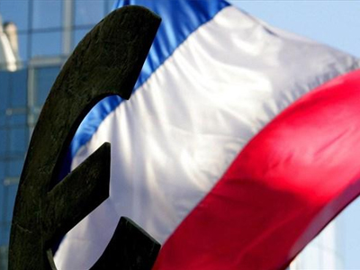 Die Welt: Τριπλασιάστηκε ο κίνδυνος εξόδου της Γαλλίας από το ευρώ