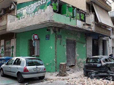 Επίθεση με φωτοβολίδες σε σύνδεσμο φιλάθλων του Παναθηναϊκού