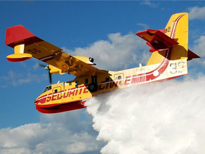 Γαλλικά αεροσκάφη θα βοηθήσουν στην κατάσβεση των πυρκαγιών