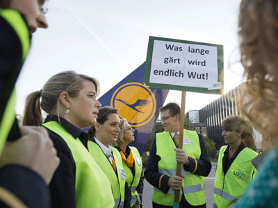 Απειλούν με απεργία οι πιλότοι της Lufthansa