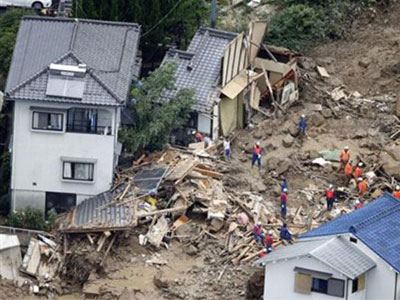 Χιροσίμα: Εντείνονται οι προσπάθειες για ανεύρεση επιζώντων