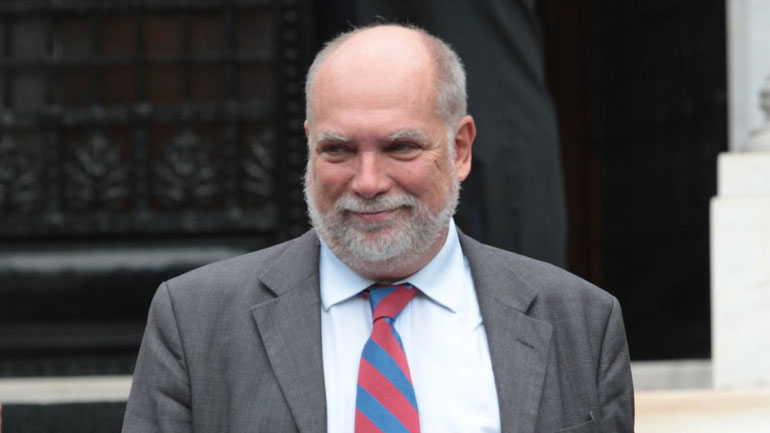 Βίζερ: «Η Ελλάδα θα παραμείνει μέρος της Ευρωζώνης»