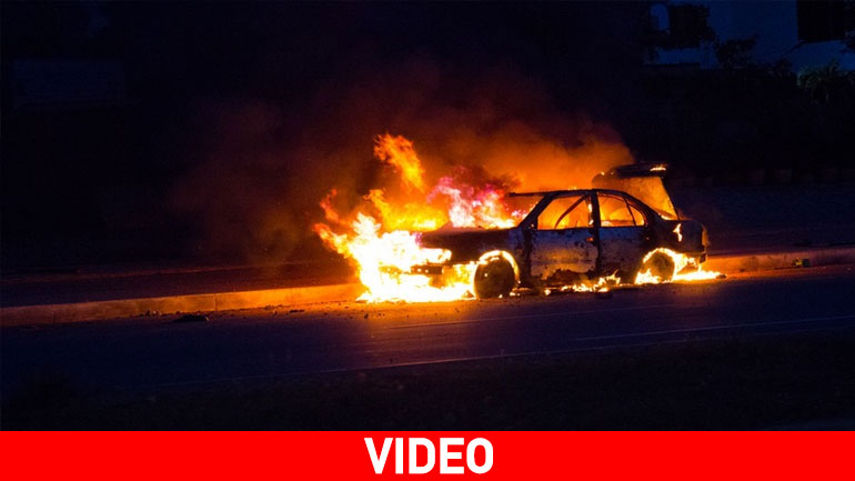 Στις φλόγες αυτοκίνητο στα Εξάρχεια