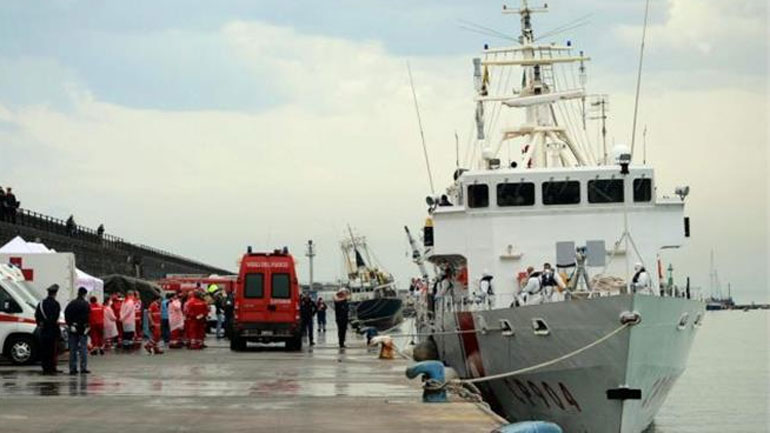 Ιταλία: Διασώθηκαν σχεδόν 3.700 μετανάστες που επέβαιναν σε αλιευτικά