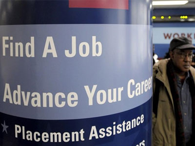 ΗΠΑ: Κάτω από τις 300.000 οι αιτήσεις για επίδομα ανεργίας