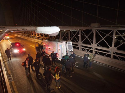 Ν. Υόρκη: 83 συλλήψεις στις διαδηλώσεις για την απαλλαγή του αστυνομικού