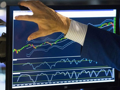 Με μικτά πρόσημα έκλεισε η Wall Street