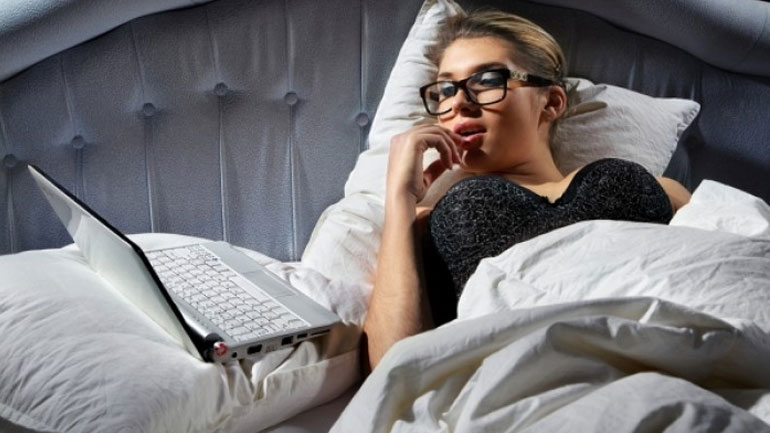 Σουηδία: Καθιερώνουν λέξη για τον γυναικείο αυνανισμό λόγω ισότητας