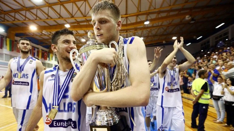 Συγχαρητήρια από τον Πρόεδρο της Δημοκρατίας και τον πρωθυπουργό στην εθνική μπάσκετ εφήβων