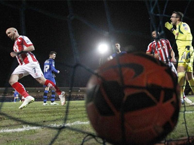 Στους «16» του Κυπέλλου Αγγλίας και η Στόουκ