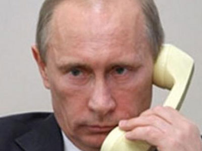 Πούτιν: Τηλεφωνική επικοινωνία με Μέρκελ και Ολάντ για την Ουκρανία